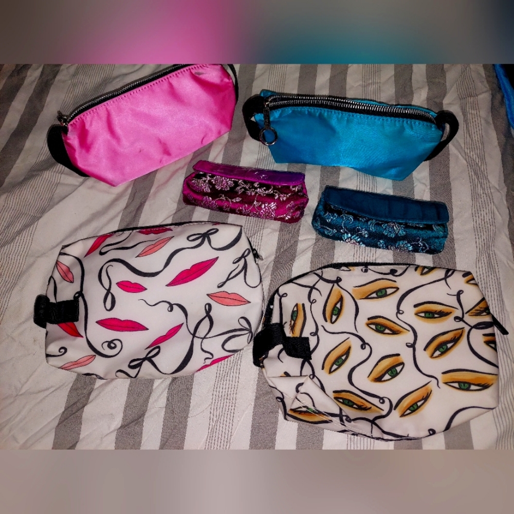 6 Mac Cosmetics Bags Gem